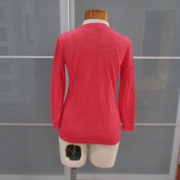 Izod Long Sleeve Lightweight Knit Top - Picture 3 of 5